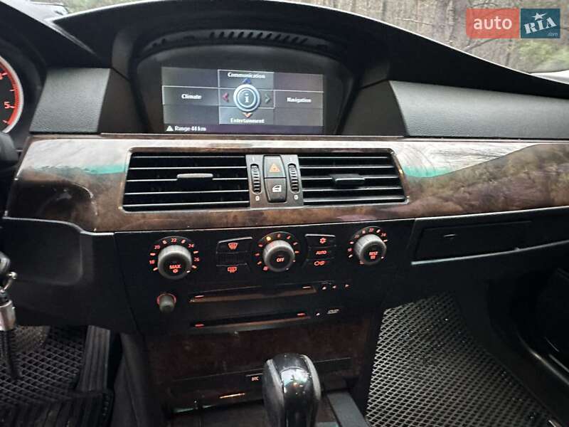 Седан BMW 5 Series 2005 в Славуті