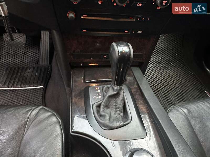 Седан BMW 5 Series 2005 в Славуті