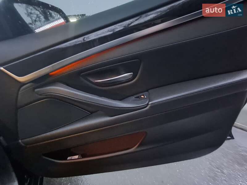 Седан BMW 5 Series 2015 в Києві
