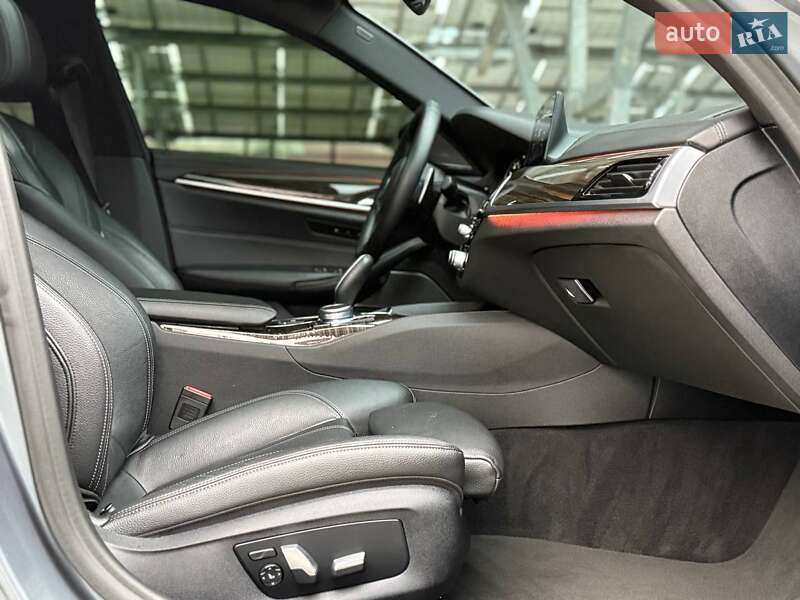 Седан BMW 5 Series 2018 в Житомире