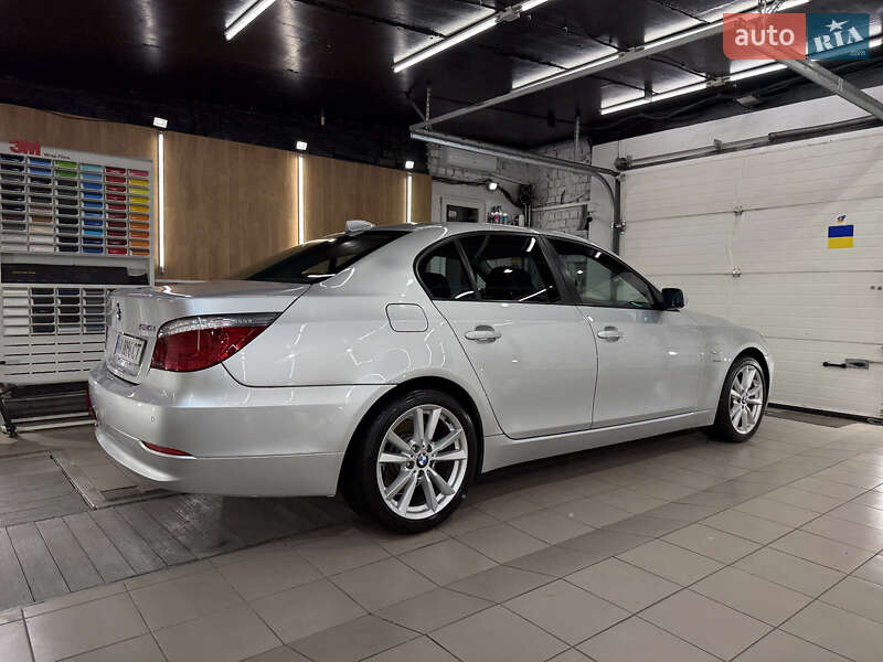 Седан BMW 5 Series 2009 в Киеве