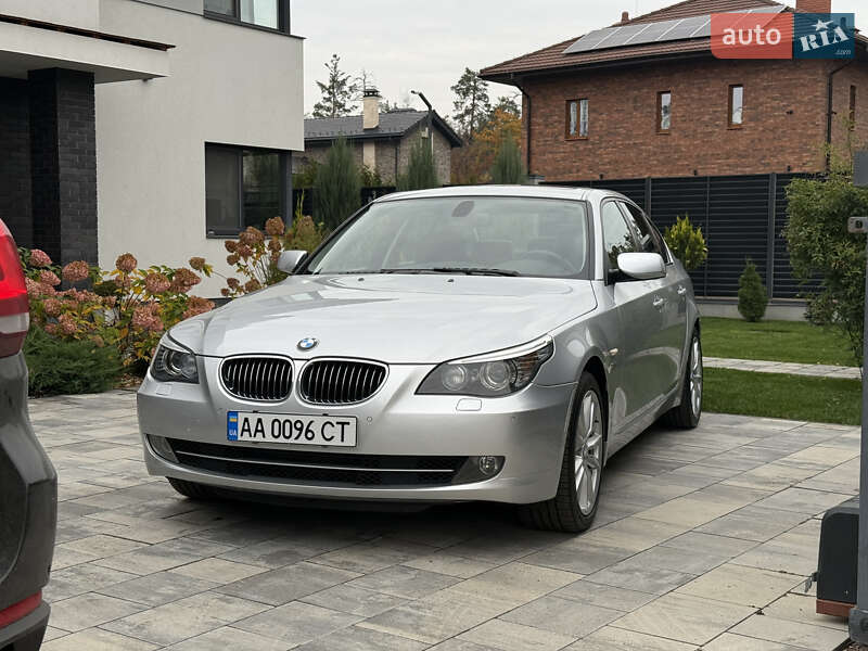 Седан BMW 5 Series 2009 в Киеве