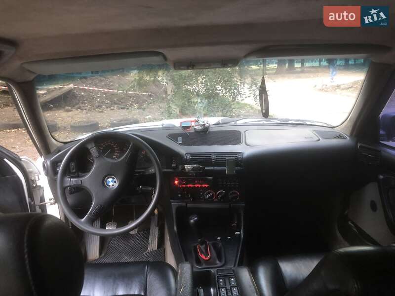 Седан BMW 5 Series 1990 в Зеленодольську