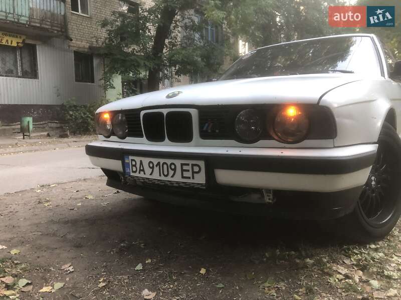 Седан BMW 5 Series 1990 в Зеленодольську
