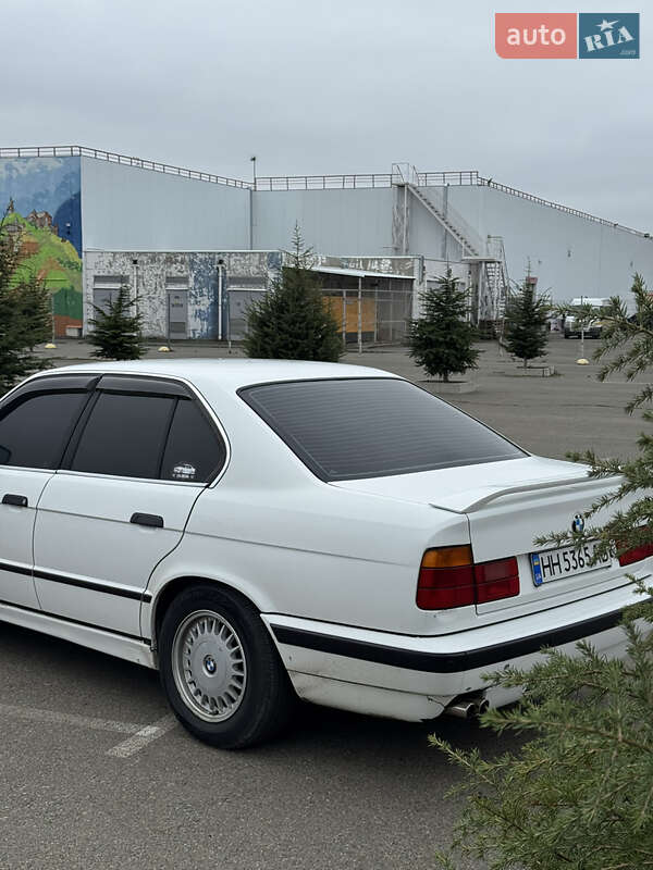 Седан BMW 5 Series 1991 в Одесі