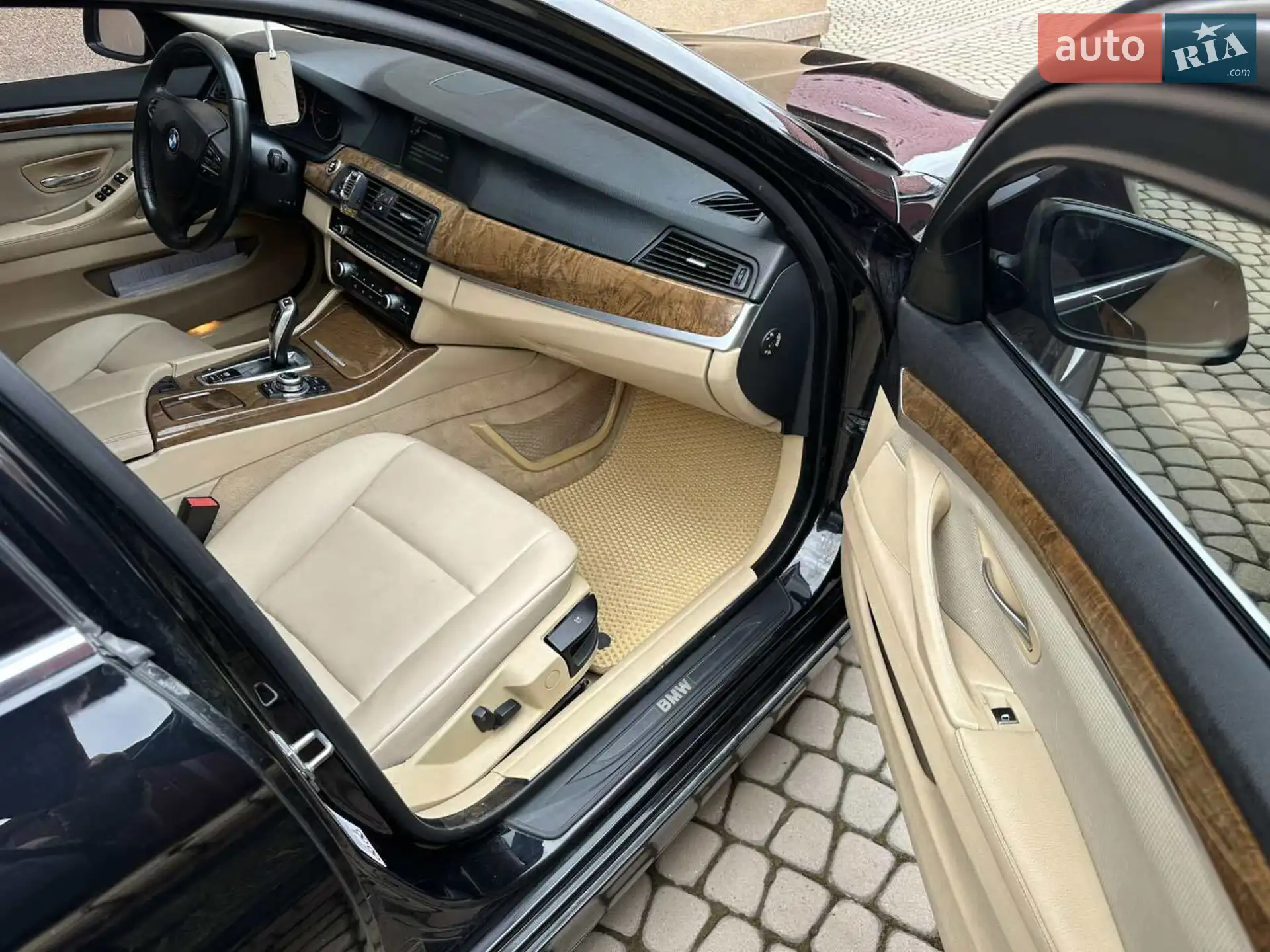 2011 BMW 5er - мініатюра 11