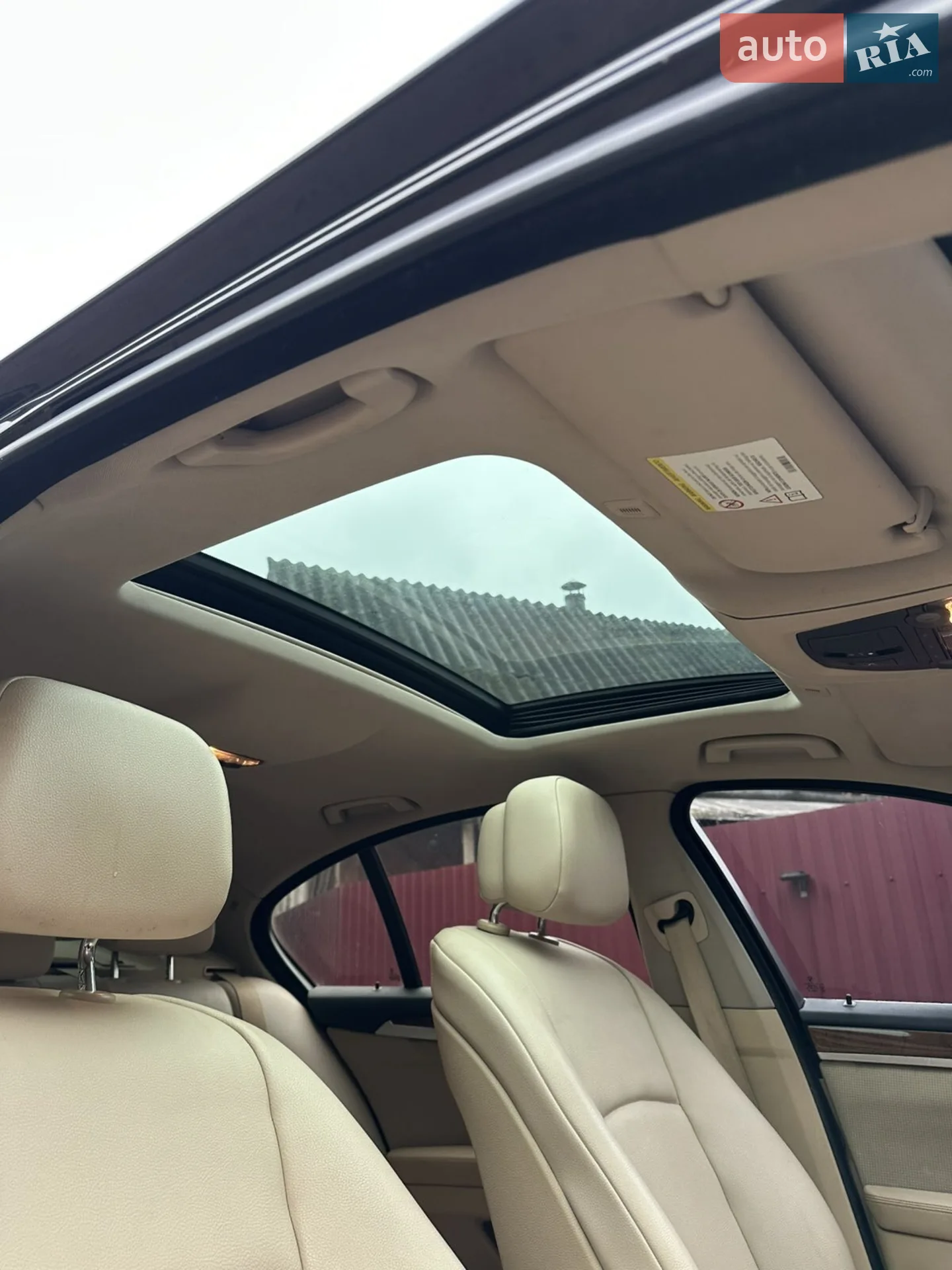 2011 BMW 5er - мініатюра 5