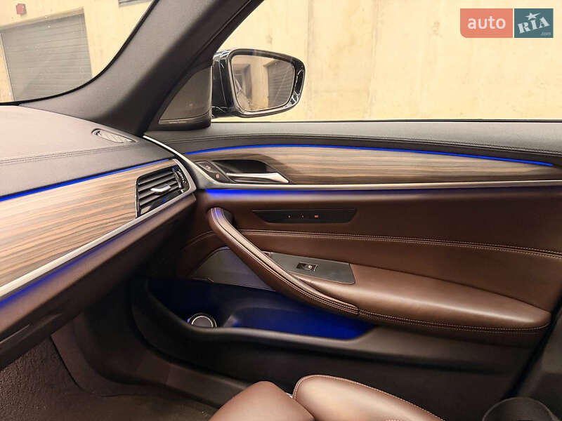 Седан BMW 5 Series 2017 в Києві фото 18 Седан BMW 5 Series 2017 в Києві