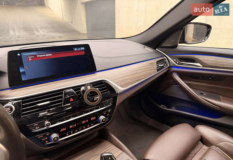 Седан BMW 5 Series 2017 в Києві фото 24 Седан BMW 5 Series 2017 в Києві