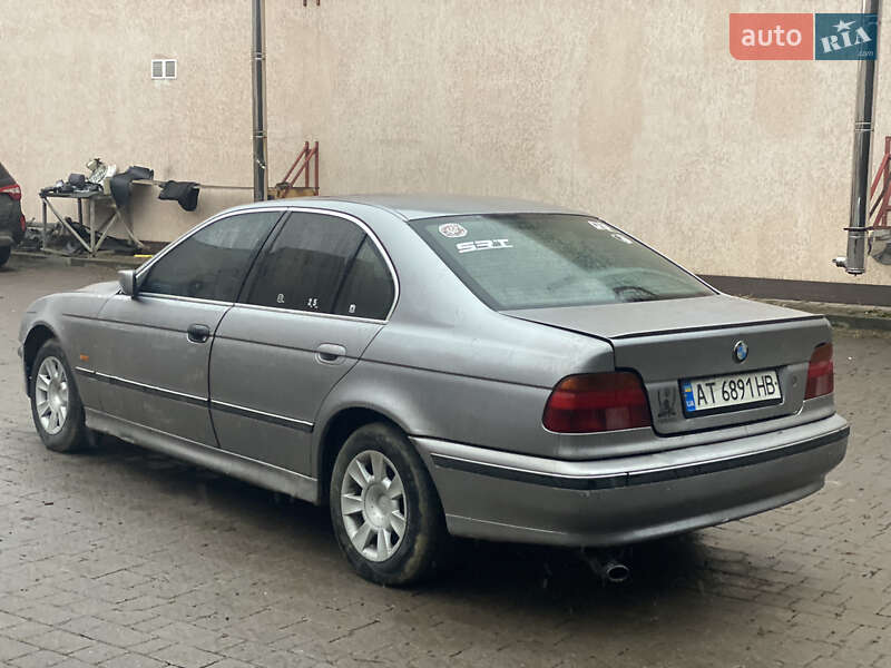 Седан BMW 5 Series 1998 в Калуші