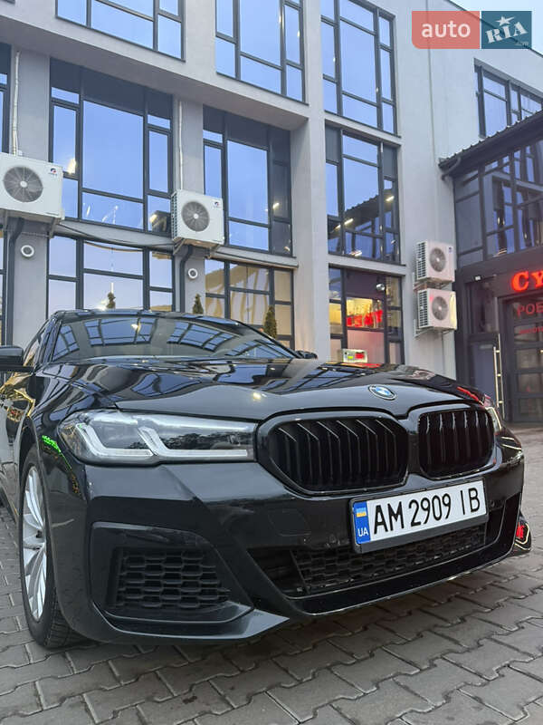 Седан BMW 5 Series 2020 в Киеве