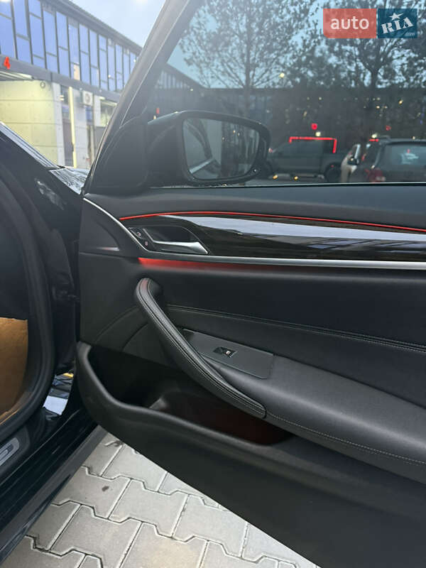 Седан BMW 5 Series 2020 в Киеве