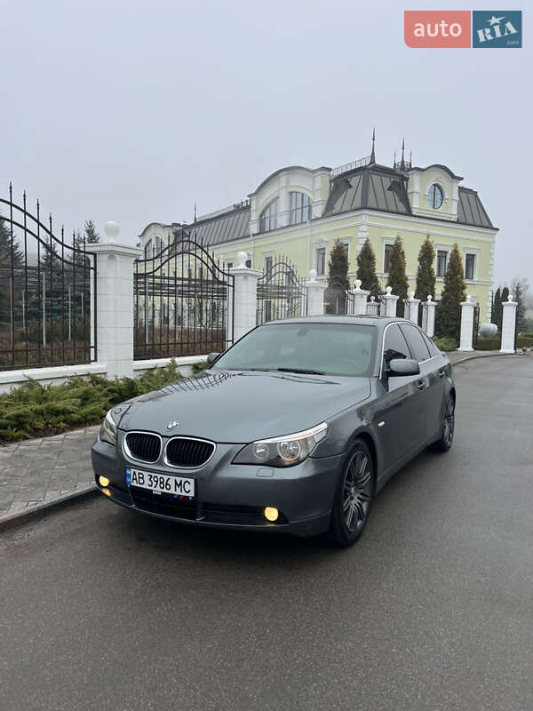 BMW 5 Series 2004