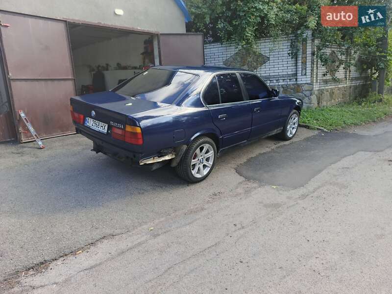 Седан BMW 5 Series 1990 в Кагарлыке