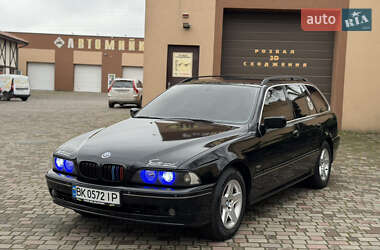 Універсал BMW 5 Series 2001 в Рівному