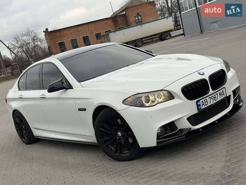 Седан BMW 5 Series 2011 в Бершади