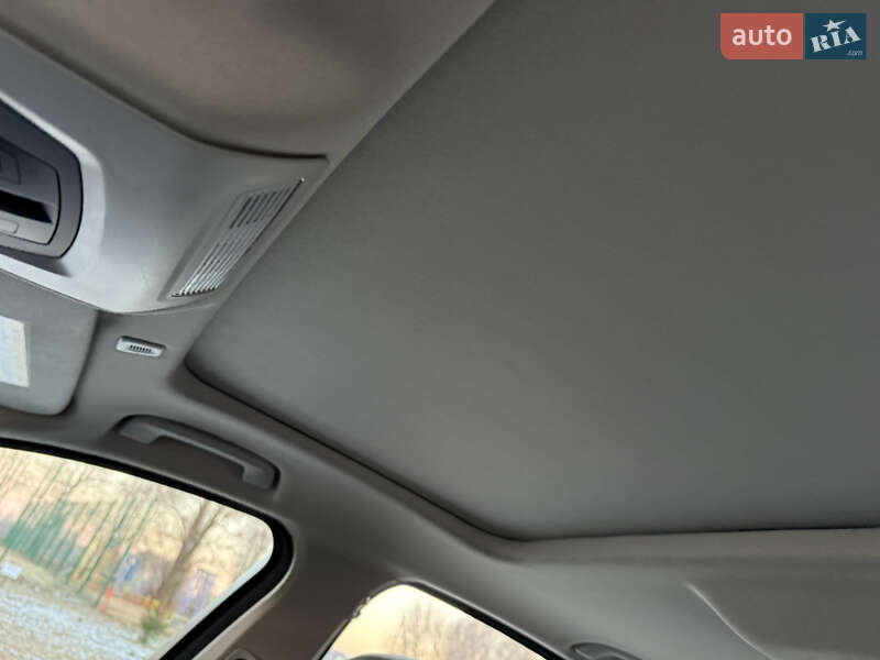 Седан BMW 5 Series 2016 в Ковеле