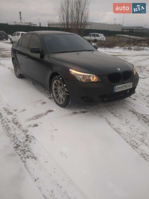 Седан BMW 5 Series 2009 в Коростене