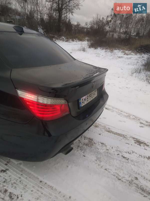 Седан BMW 5 Series 2009 в Коростене