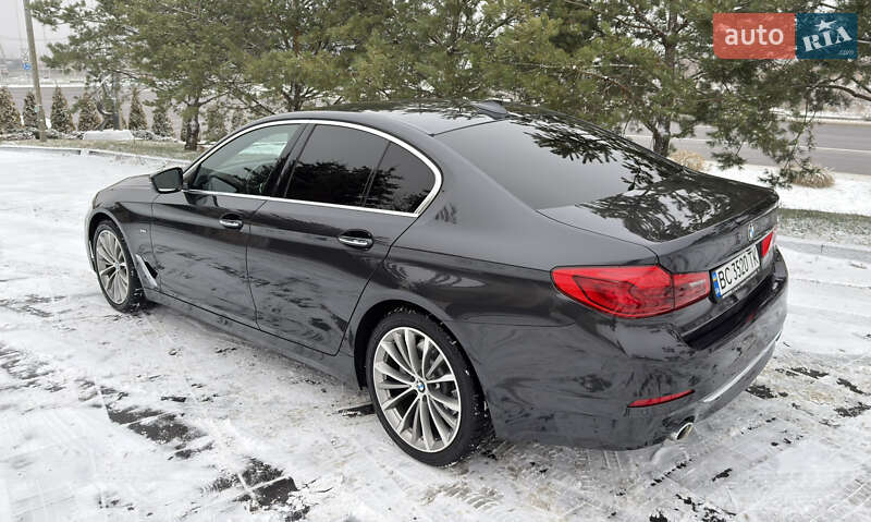 Седан BMW 5 Series 2017 в Львові