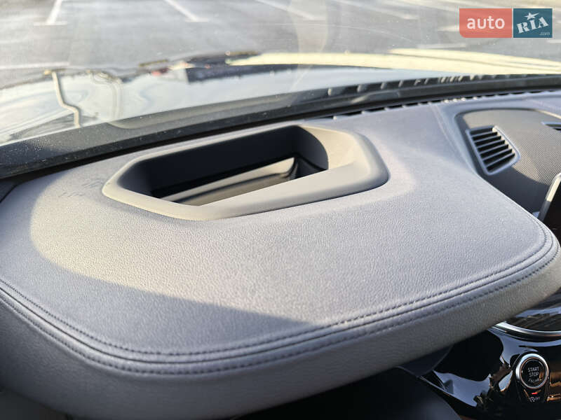 Седан BMW 5 Series 2017 в Львові