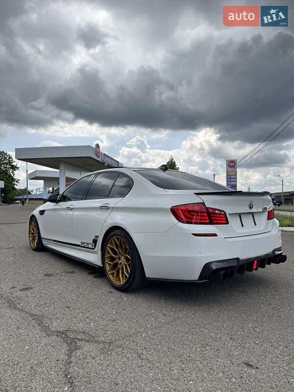 Седан BMW 5 Series 2010 в Виноградове фото 11 Седан BMW 5 Series 2010 в Виноградове