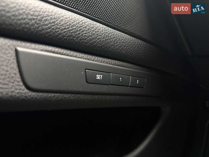 Седан BMW 5 Series 2015 в Житомирі