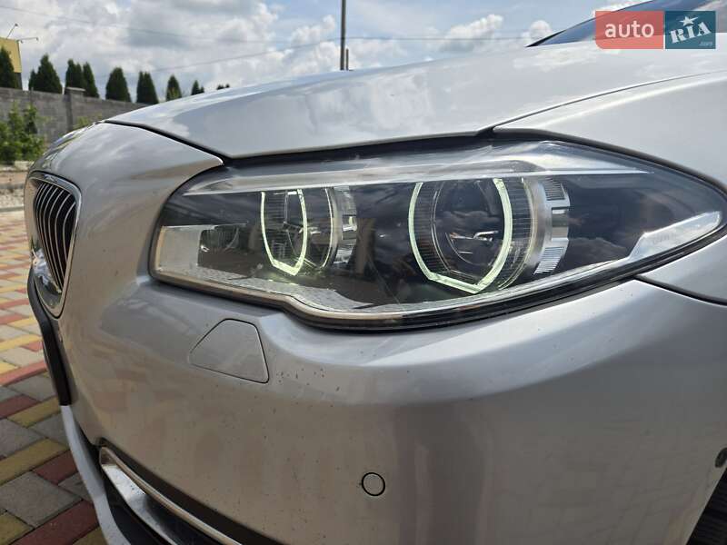 Седан BMW 5 Series 2015 в Мукачевому