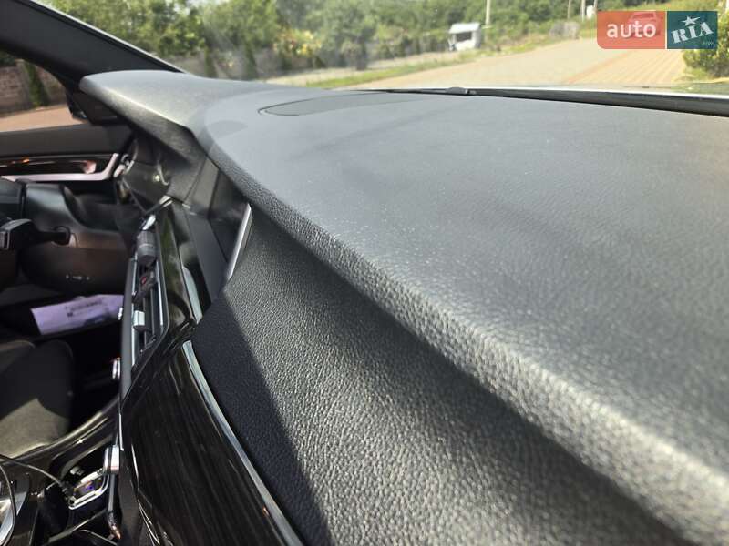 Седан BMW 5 Series 2015 в Мукачевому