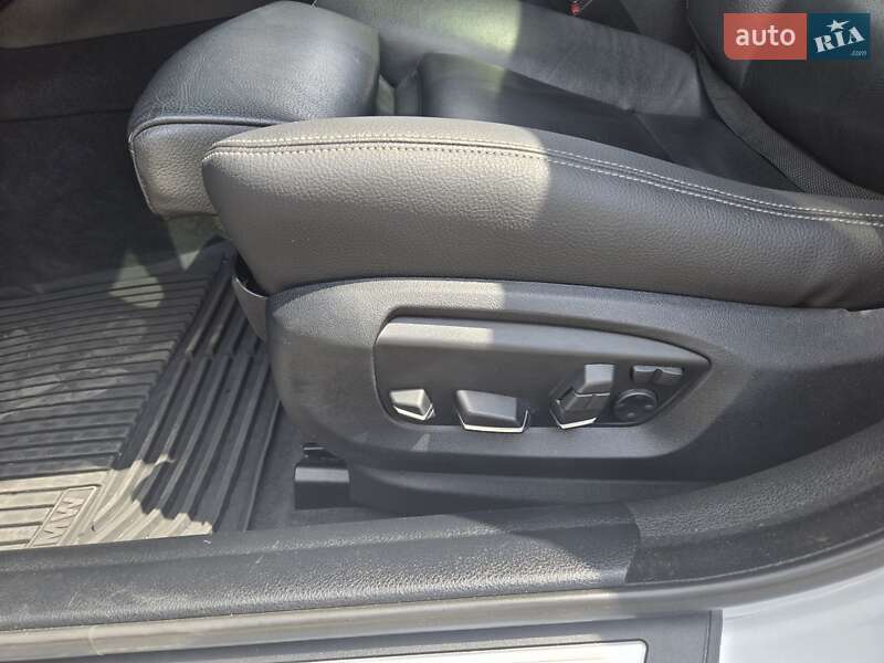 Седан BMW 5 Series 2015 в Мукачевому