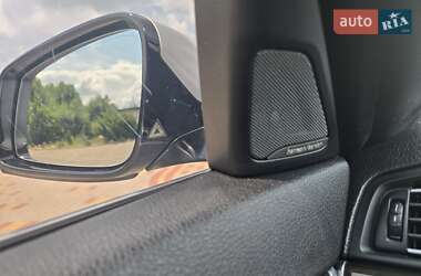 Седан BMW 5 Series 2015 в Мукачевому