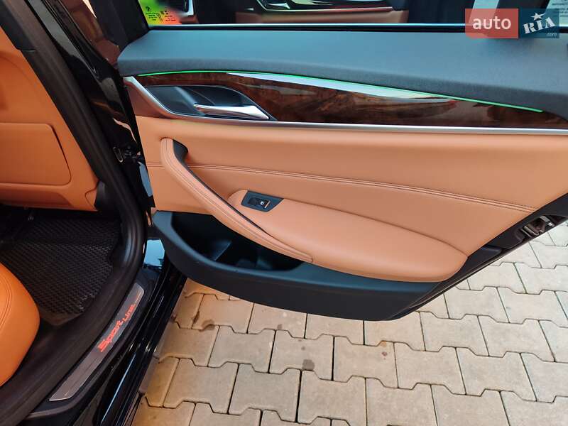 Седан BMW 5 Series 2018 в Ивано-Франковске фото 43 Седан BMW 5 Series 2018 в Ивано-Франковске