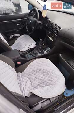 Седан BMW 5 Series 2000 в Чернигове