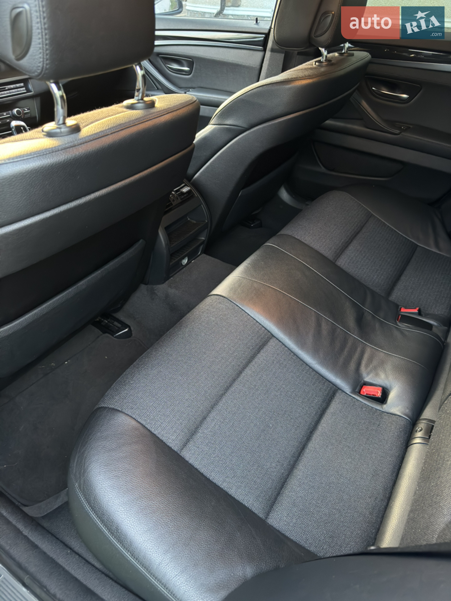 2011 BMW 5er - мініатюра 13