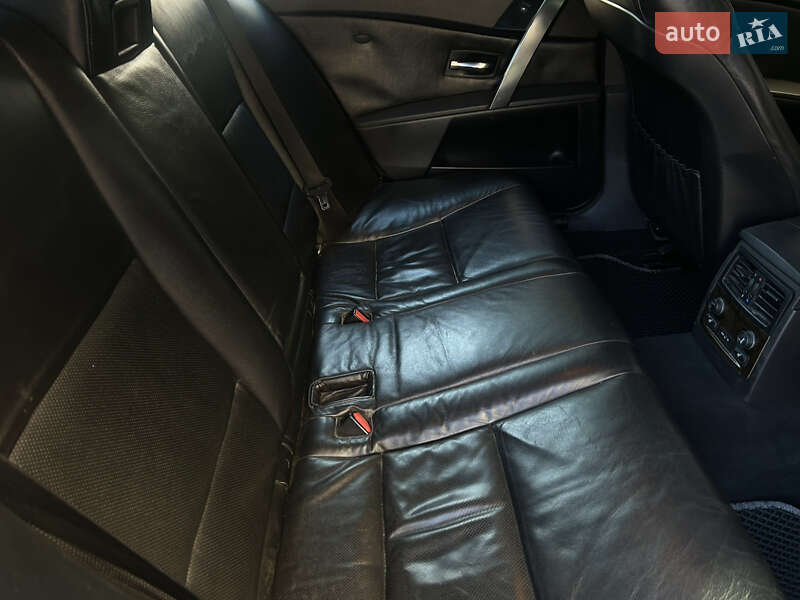 Седан BMW 5 Series 2003 в Николаеве