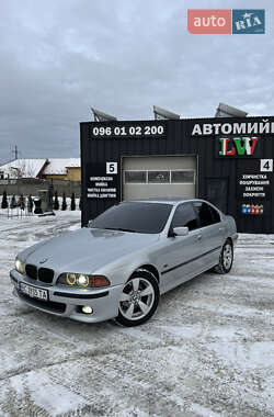 Седан BMW 5 Series 1997 в Новояворовске