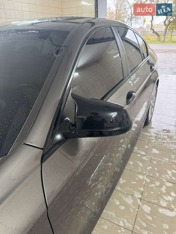 Седан BMW 5 Series 2012 в Жовкве фото 21 Седан BMW 5 Series 2012 в Жовкве