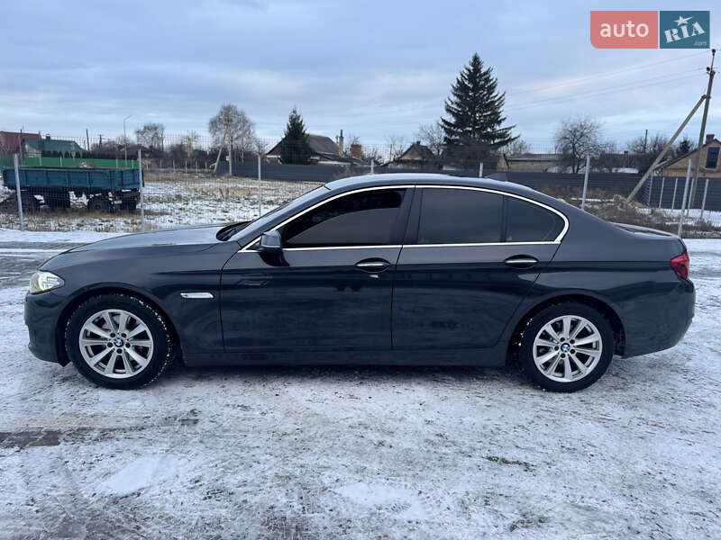 Седан BMW 5 Series 2013 в Нововолинську