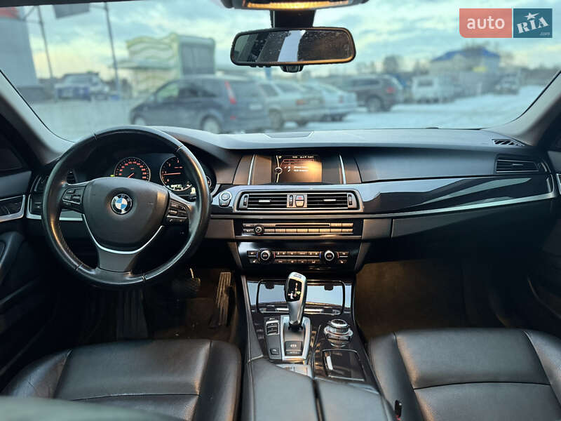 Седан BMW 5 Series 2013 в Нововолинську