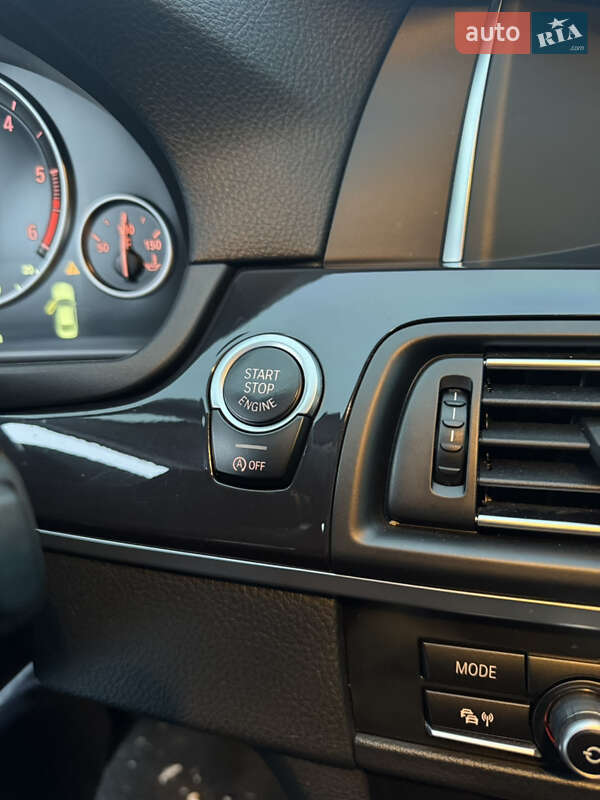 Седан BMW 5 Series 2013 в Нововолинську