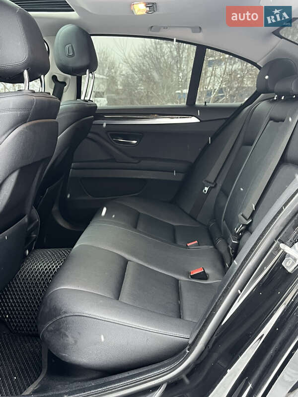 Седан BMW 5 Series 2013 в Чернігові