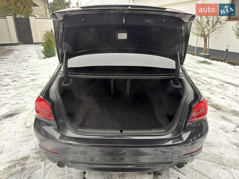 Седан BMW 5 Series 2017 в Мукачевому