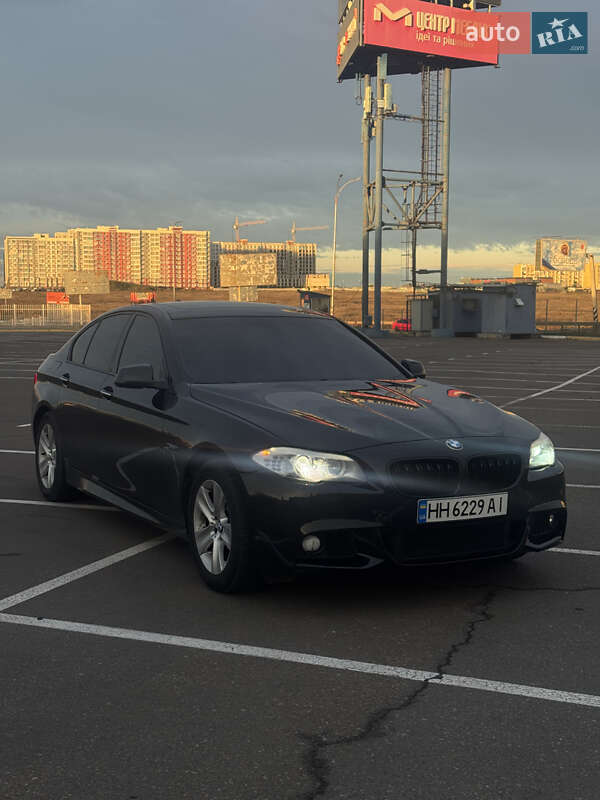 Седан BMW 5 Series 2012 в Одесі