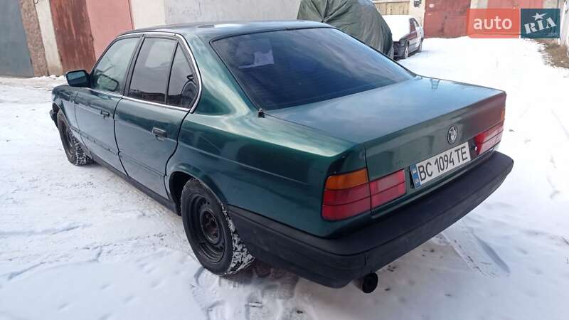 Седан BMW 5 Series 1989 в Львове