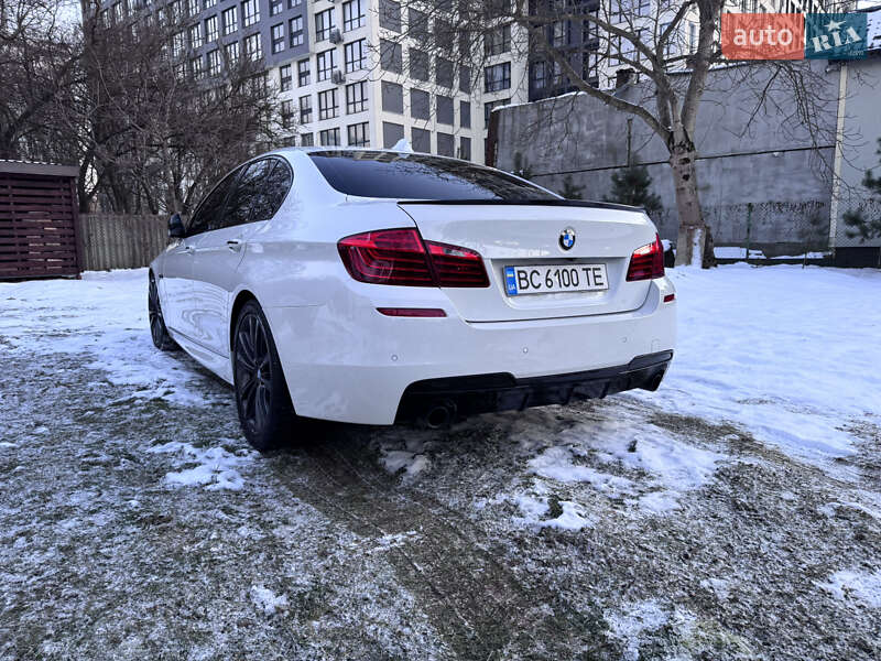 Седан BMW 5 Series 2015 в Львові