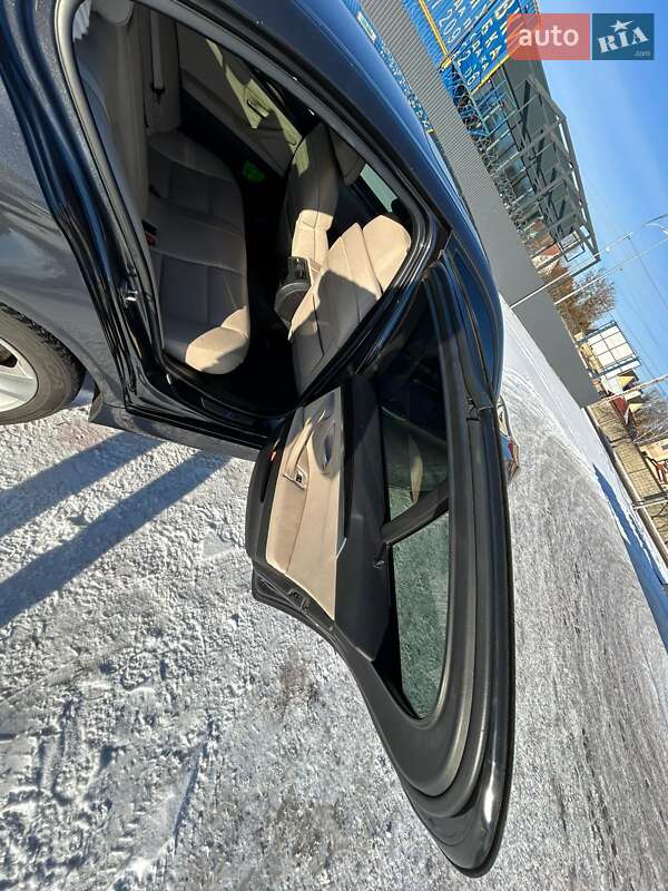 Седан BMW 5 Series 2011 в Киеве фото 66 Седан BMW 5 Series 2011 в Киеве