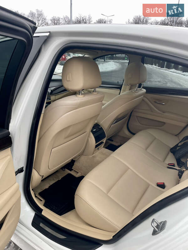 Седан BMW 5 Series 2014 в Виннице