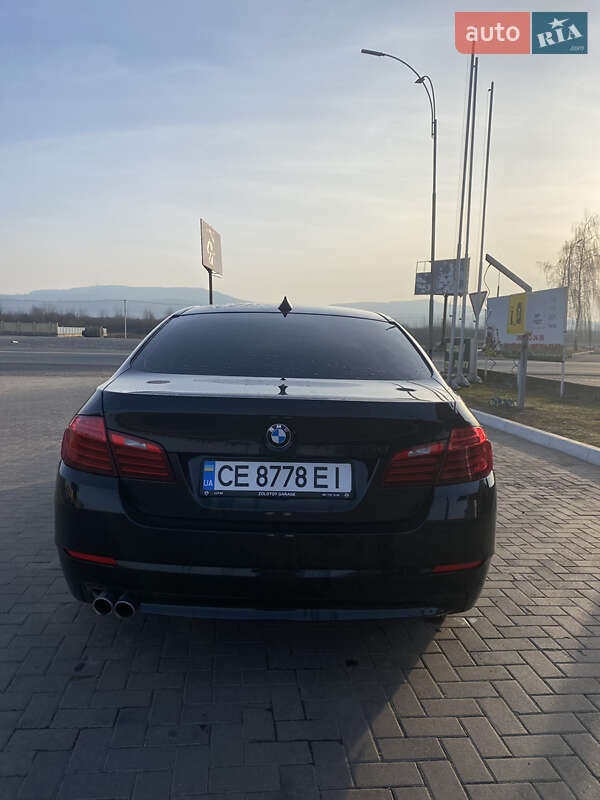 Седан BMW 5 Series 2015 в Чернівцях