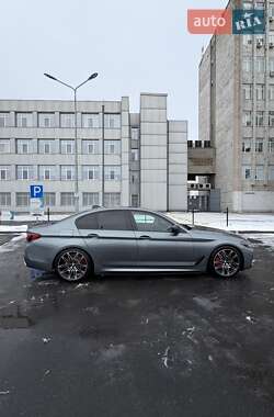 Седан BMW 5 Series 2017 в Дніпрі