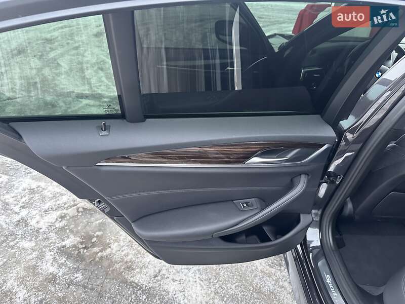 Седан BMW 5 Series 2019 в Полтаві фото 40 Седан BMW 5 Series 2019 в Полтаві